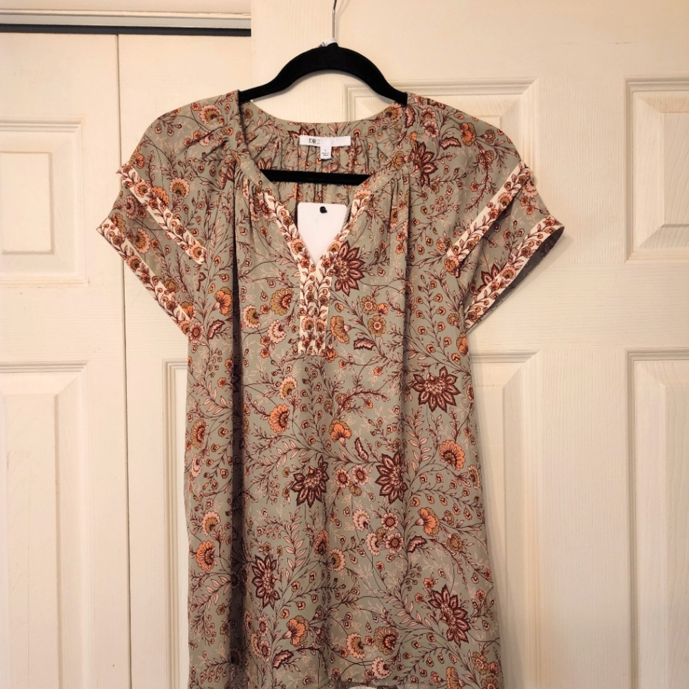 Floral, breezy blouse